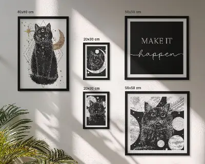Poliptih v okvirju boho prostor s črnimi mačkami