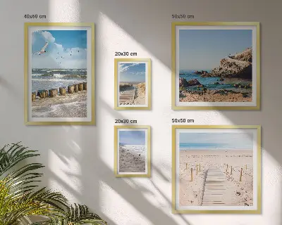 Komplet ujemajočih se slik s pokrajino morskih plaž