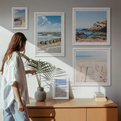 Komplet ujemajočih se slik s pokrajino morskih plaž