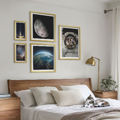 Poliptih v okvirju Astronavtova vesoljska odkritja