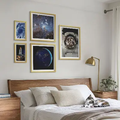 Vesoljska odkritja astronavtov komplet 5 slik v okvirju