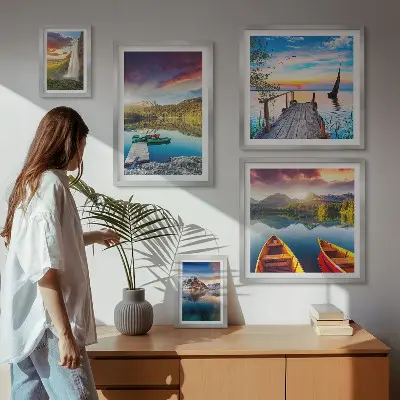 Poliptih v okvirju pokrajine s slapovi in jezeri