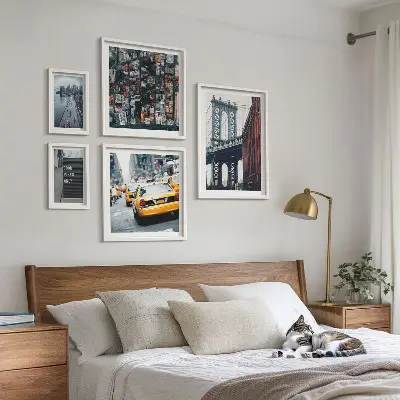 Komplet ujemajočih se slik z motivom očarljivi razgledi na New York