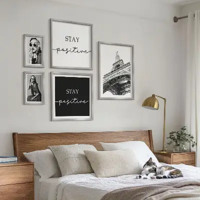 Elegantna grafika s pariško modo komplet ujemajočih se slik