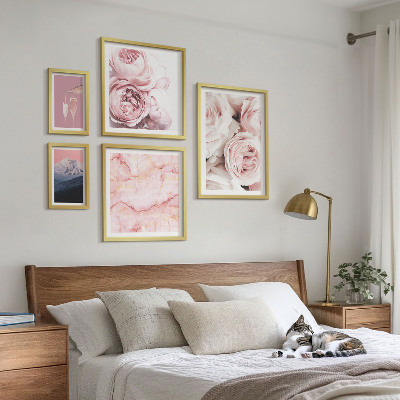 Komplet ujemajočih se slik Eleganten poudarek z rožnatimi cvetovi