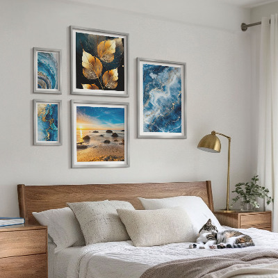 Poliptih v okvirju Abstraktne modre pokrajine