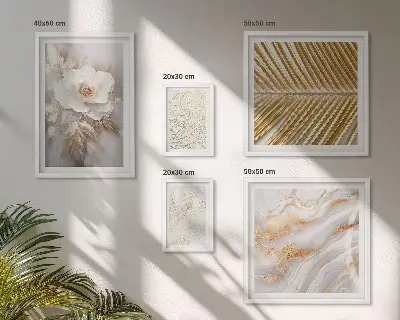 Komplet ujemajočih se slik z elegantnimi cvetličnimi motivi