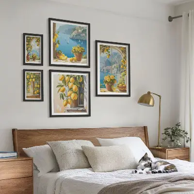 Komplet ujemajočih se slik z motivom limone ob provansalskem morju