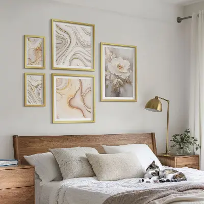 Cvetlični motivi abstraktna eleganca poliptih v okvirju