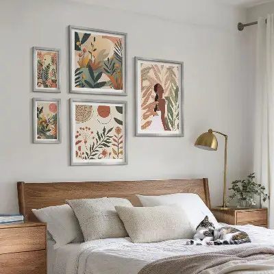 Poliptih v okvirju boho slog z rastlinskim motivom