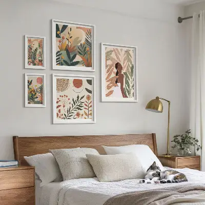 Poliptih v okvirju boho slog z rastlinskim motivom