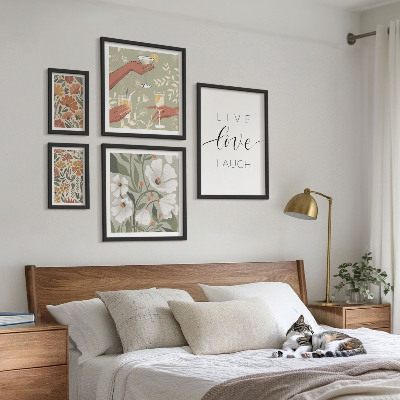 Komplet ujemajočih se slik Elegantni slogani s cvetličnimi grafikami