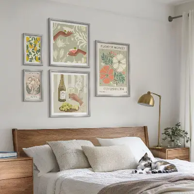 Komplet ujemajočih se slik cvetlični motivi s sadjem v vintage slogu