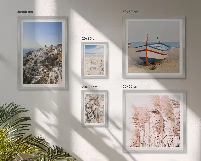 Komplet 5 slik v okvirju pokrajine, plaže in bele stavbe