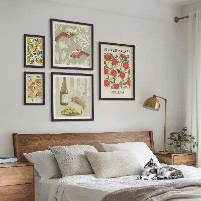 Set 5 slik v okvirju z motivom sejma starinskega sadja in cvetja