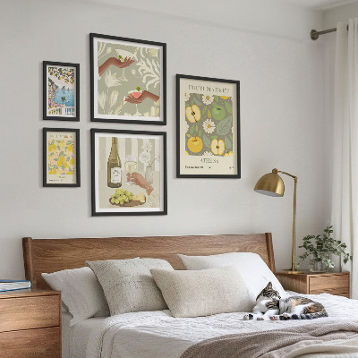Poliptih v okvirju Atmosferske ilustracije iz sedemdesetih let prejšnjega stoletja