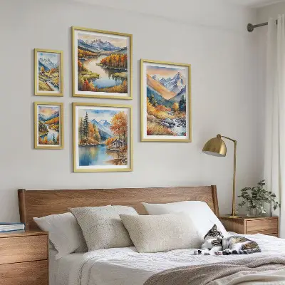 Komplet 5 slik v okvirju jesenske gore, reke in hiše