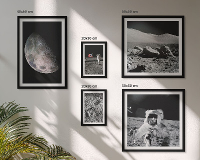 Poliptih v okvirju Lunine pokrajine astronavtov