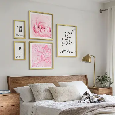 Komplet ujemajočih se slik navdihi za kuhinjo z motivi vrtnic
