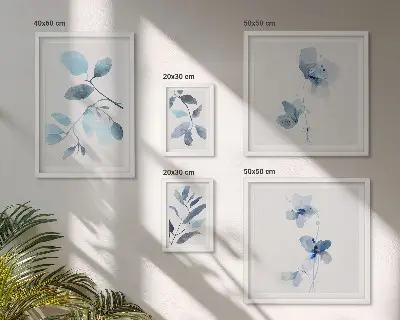 Komplet 5 slik v okvirju z modrimi rastlinskimi motivi
