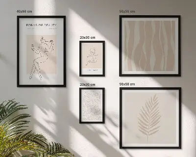 Komplet 5 slik v okvirju elegantna grafika z motivi žensk in rastlin