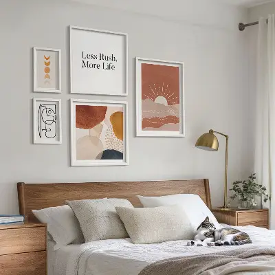 Elegantna abstraktna grafika sonca poliptih v okvirju