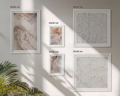 Poliptih v okvirju z vzorcem marmorja s teksturo kamna