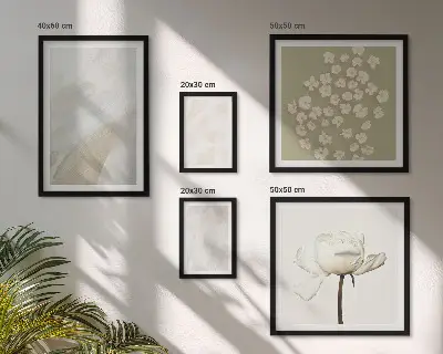 Poliptih v okvirju z motivom rož in modnimi boho teksturami