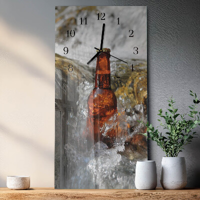 Navpična stenska ura Pivo