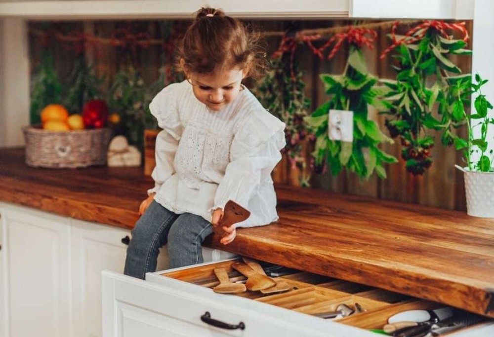 kaj nad kuhinjskim pultom